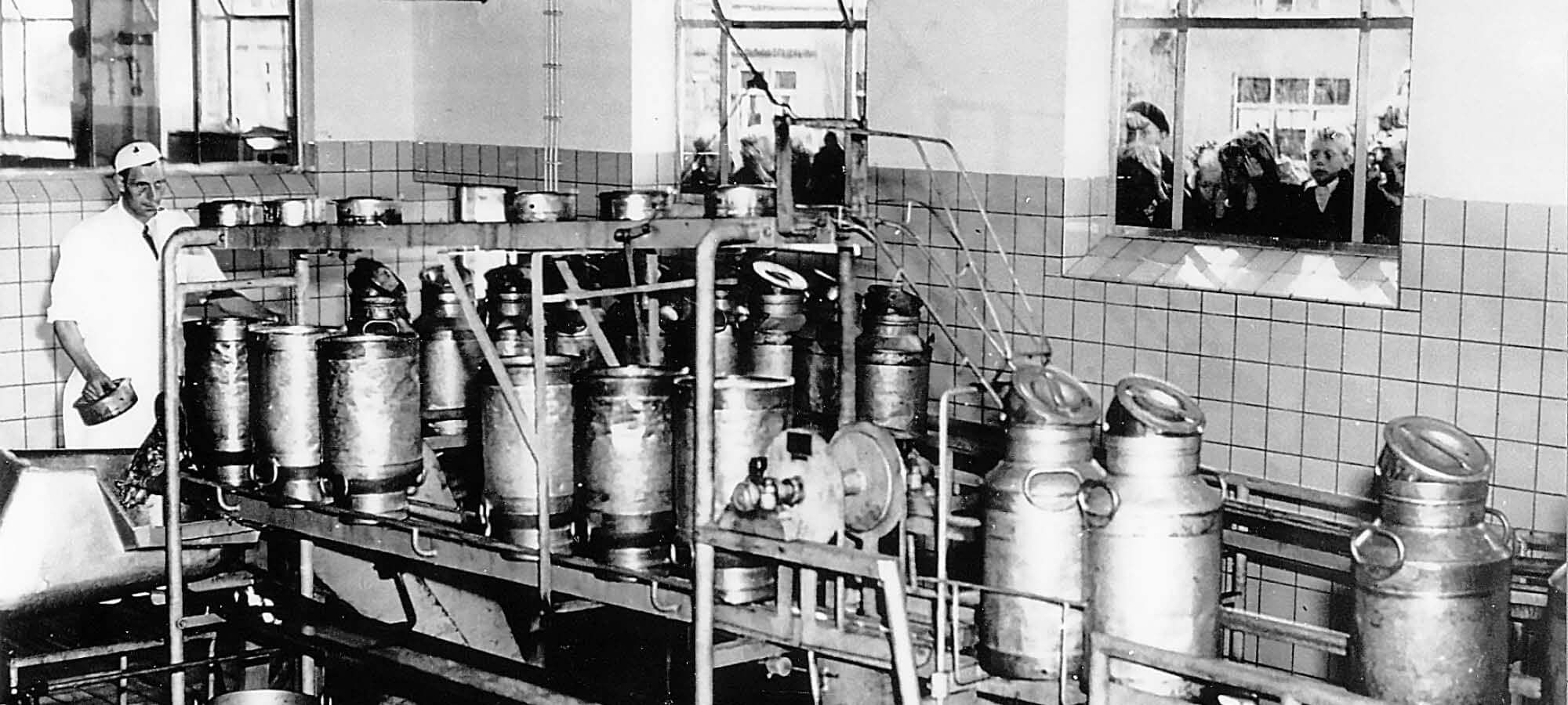 Oudere beelden van de fabriek